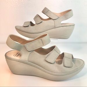 🌸*•.Clarks Women's Reedly Juno Wedge Sandal.•*🌸
